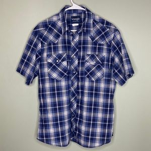 Men's short sleeve blue plaid western style pearl snap button up
